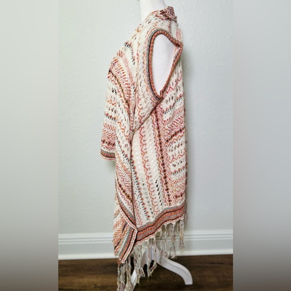 Miss Me Fringe Boho Sweater Vest - Picture 4 of 6